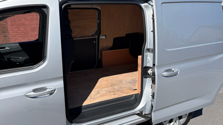 Ford Transit Connect 250 L2 Petrol 1.5 EcoBoost PHEV 150 Limited Van Auto